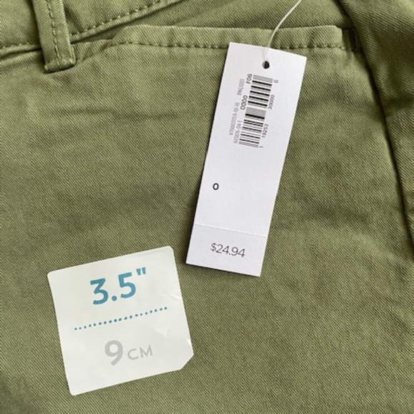 NWT Old Navy shorts - Picture 2 of 5